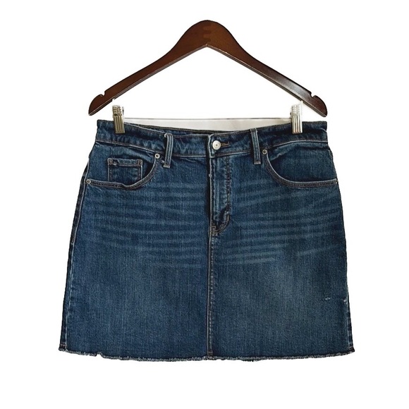Old Navy Raw Hem Denim Mini Skirt - Picture 6 of 15